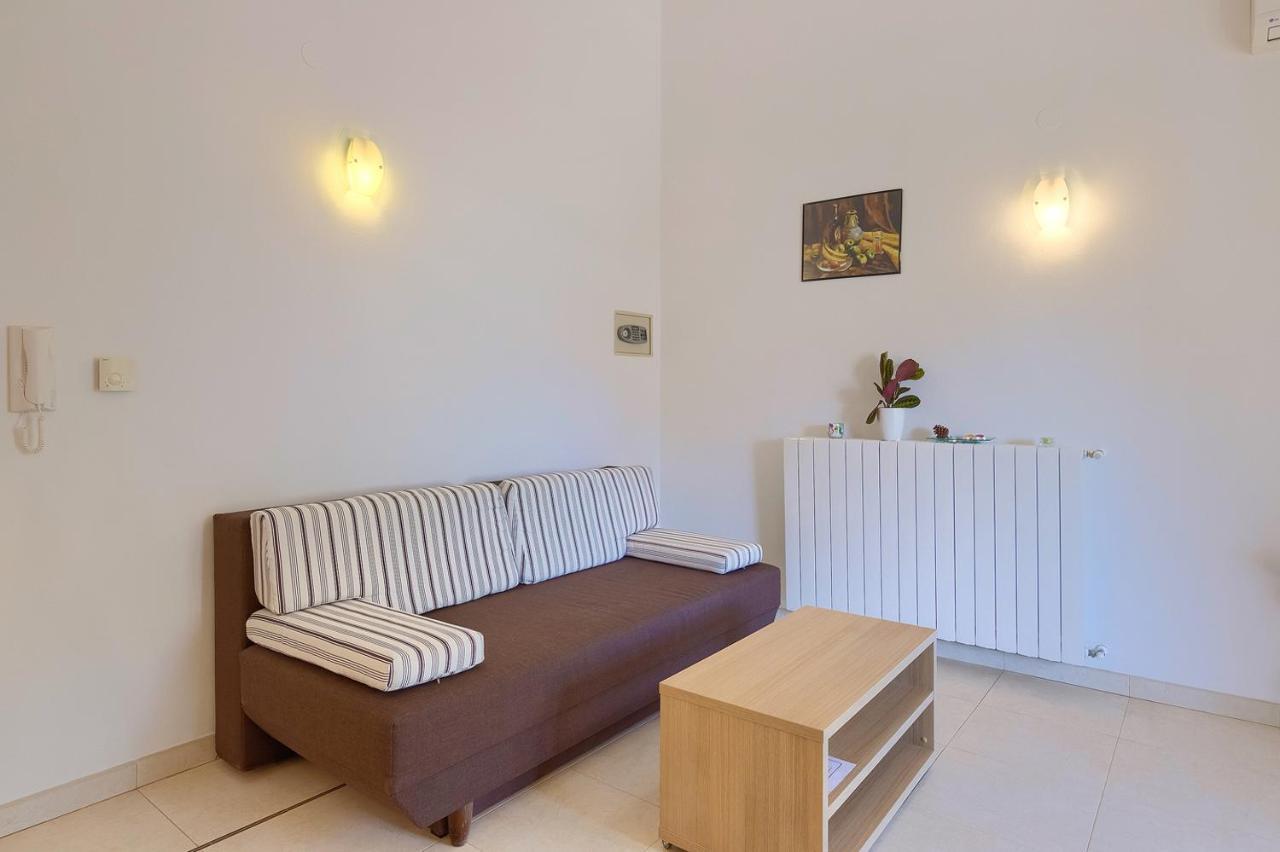 Apartments Boris 771 Fažana Екстериор снимка