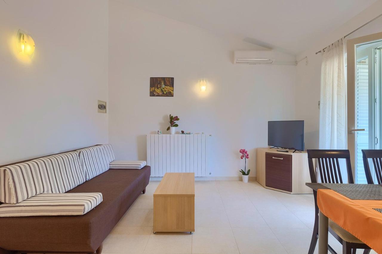 Apartments Boris 771 Fažana Екстериор снимка